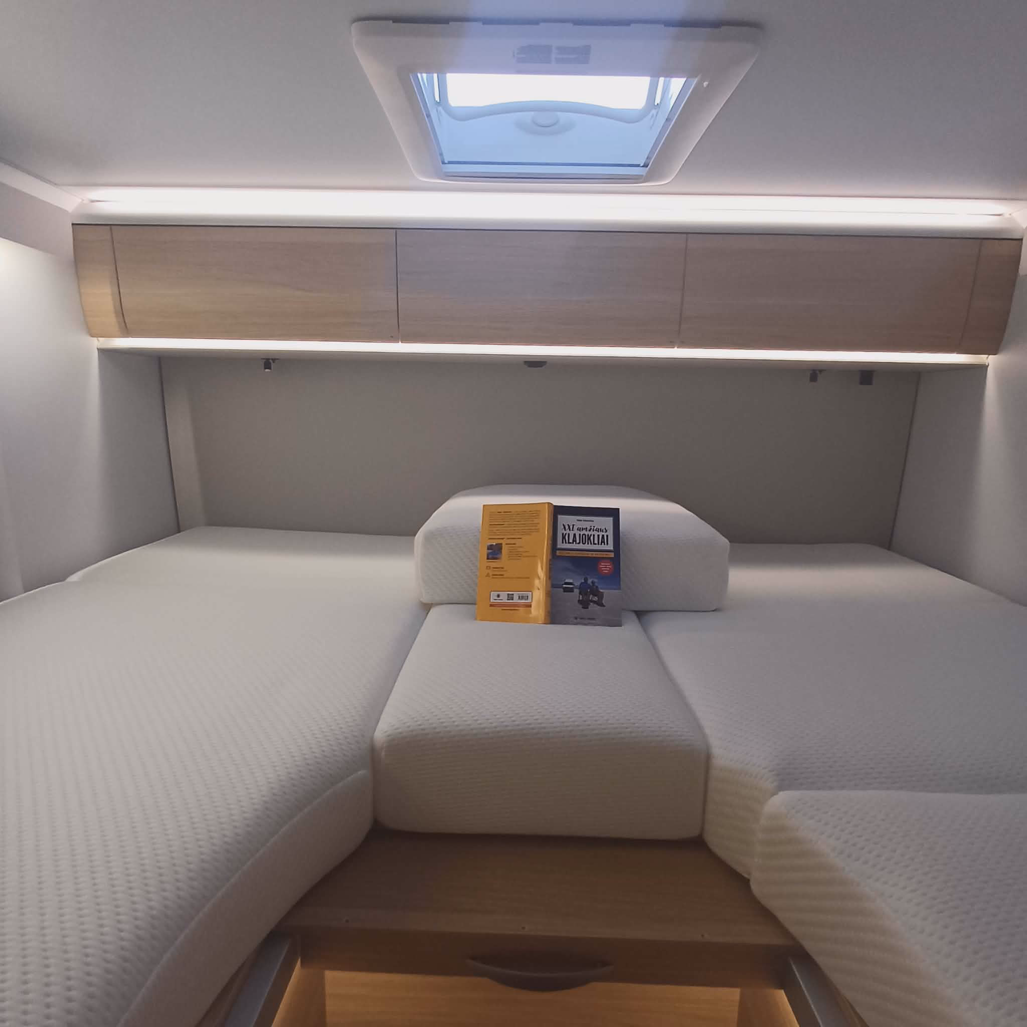 Adria Matrix Axess 650 SL kemperio 3 iš 5 miegamų vietų